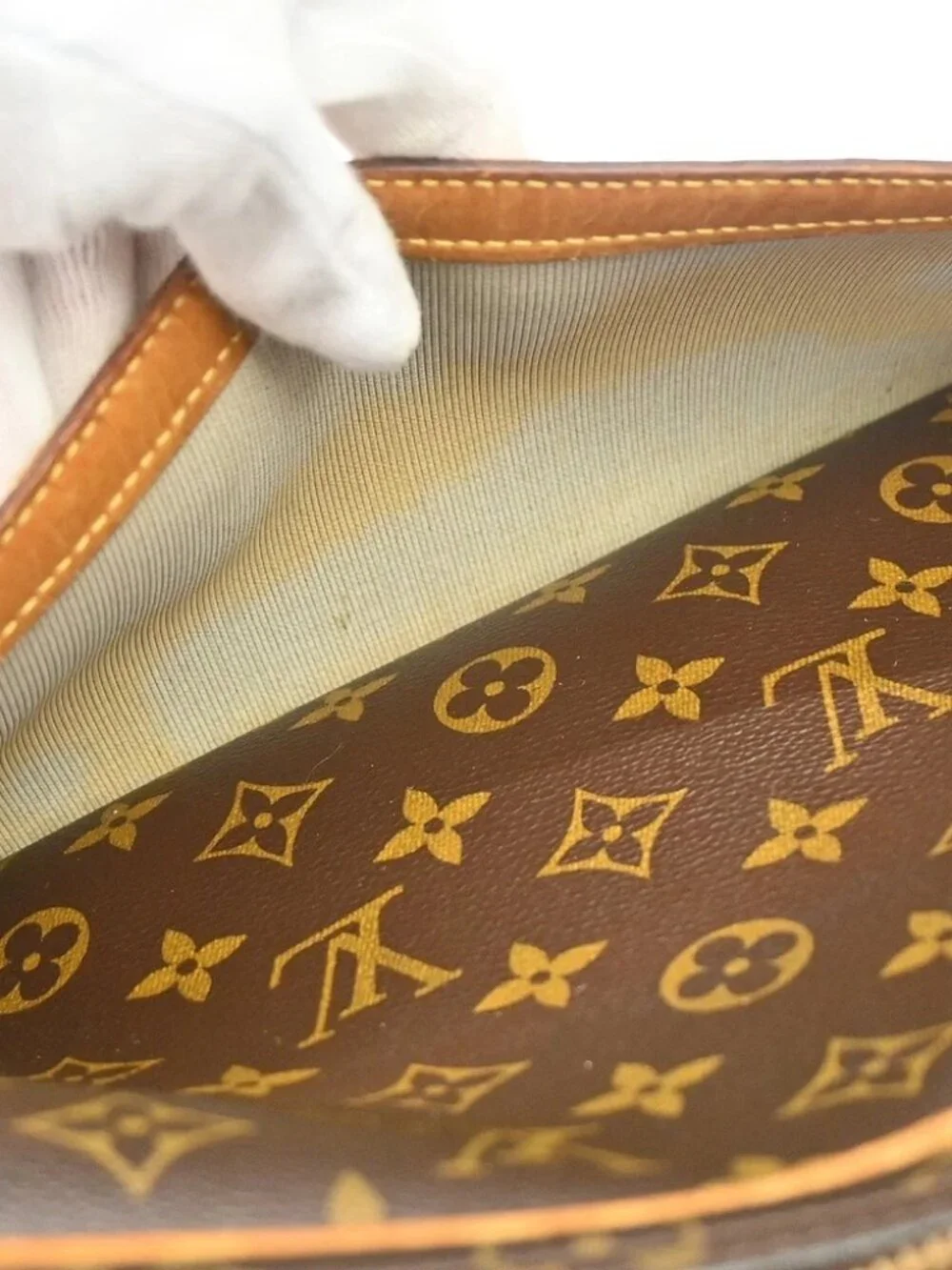 LOUIS VUITTON REPORTER PM MESSENGER SHOULDER BAG